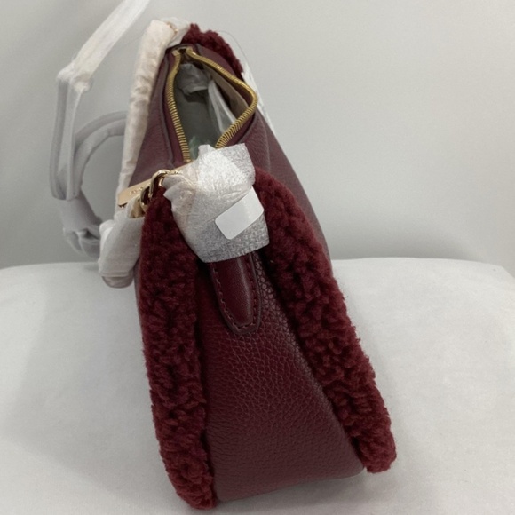 BNWT Michael Kors Carmela Pouchette M Burgundy Oxblood Shearling Leather Xbody - Picture 3 of 6